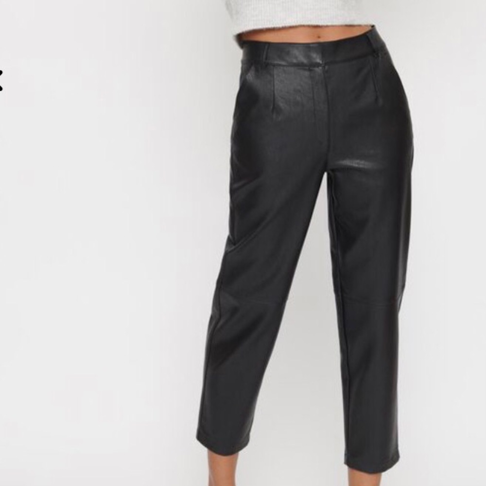 LEATHER PANTS